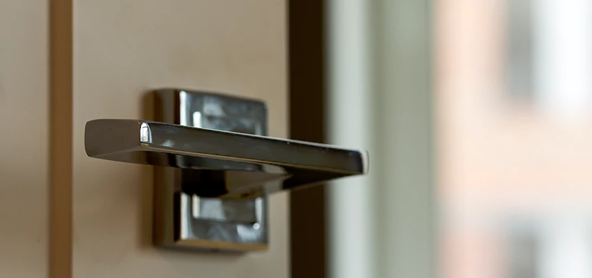 Door Lever Knob Repair in Rock Island, Illinois