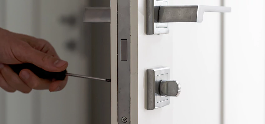 Key Programming Locksmith Open Now in Rock Island, Illinois